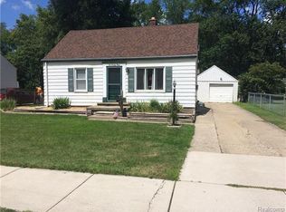 1023 E Forteen Mile Rd, Clawson, MI 48017