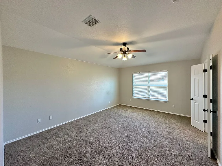 3405 Rusack Dr — Photo 15