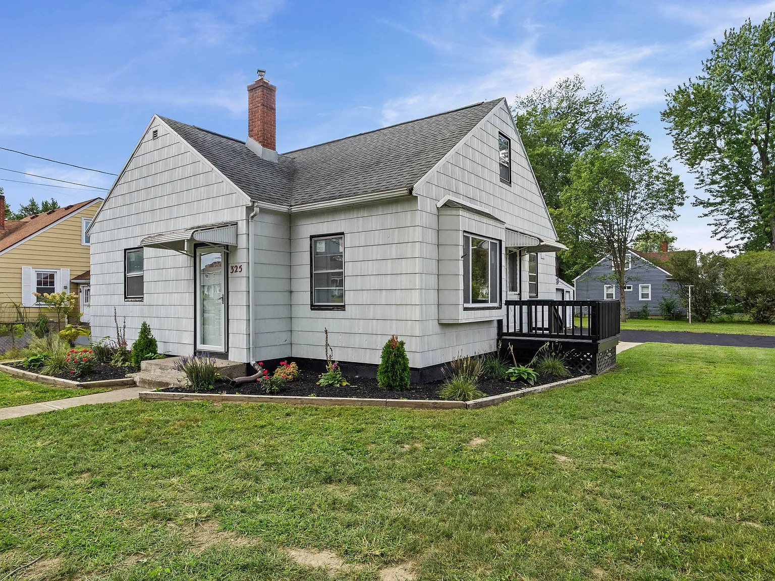 3 bed, 1245 sqft, $2,450 — Photo 3