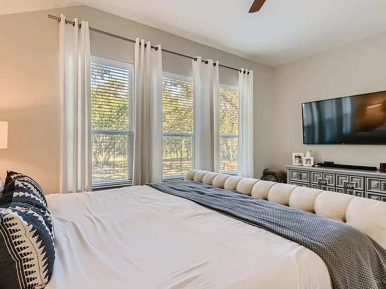 9013 Ovalla Dr — Photo 13