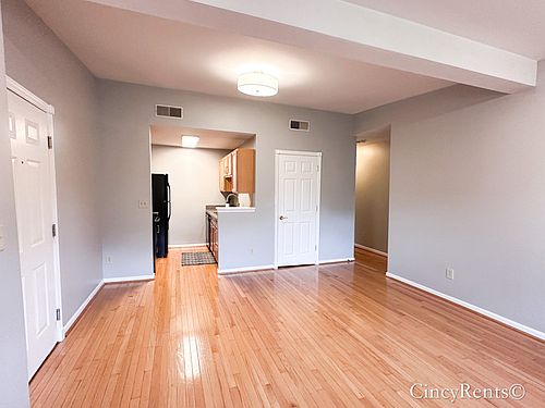 5th image of 2126 Fulton Ave APT 6