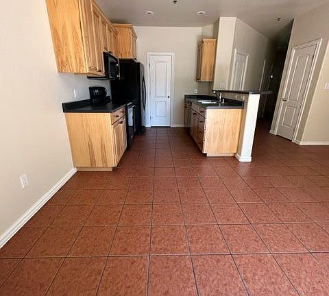 5th image of 1901 Hollyhock Cir #1901HOLLYHOCK