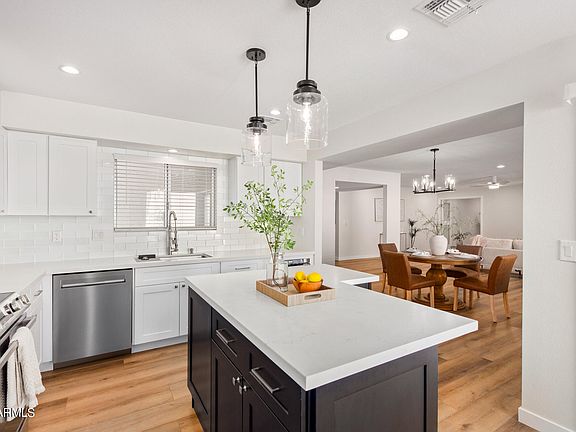 3rd image of 25432 S SEDONA Drive
