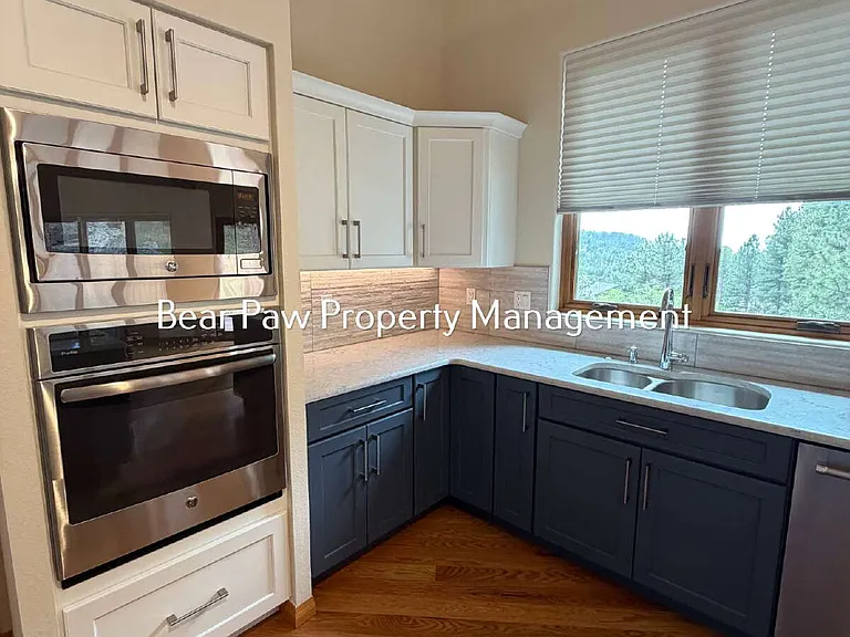 1419 Tamarac Dr — Photo 8