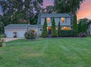 825 W Happy Holw, Janesville, WI 53546