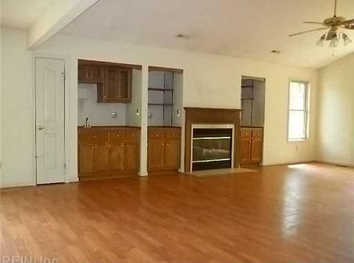3rd image of 6768 Honeycutt Ln