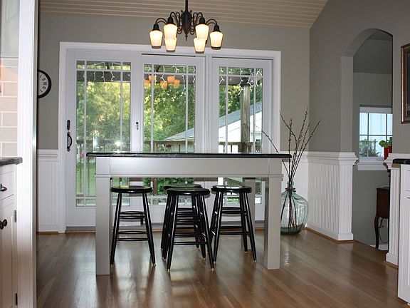 Breakfast Room