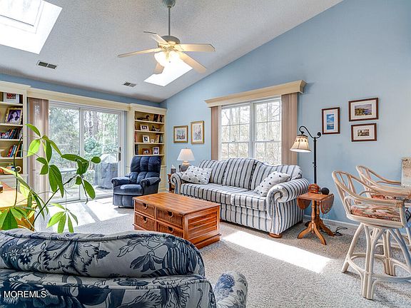 4th image of 1501 Scholar Place