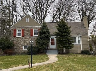 1217 Lakeview Ter, Plainfield, NJ 07060