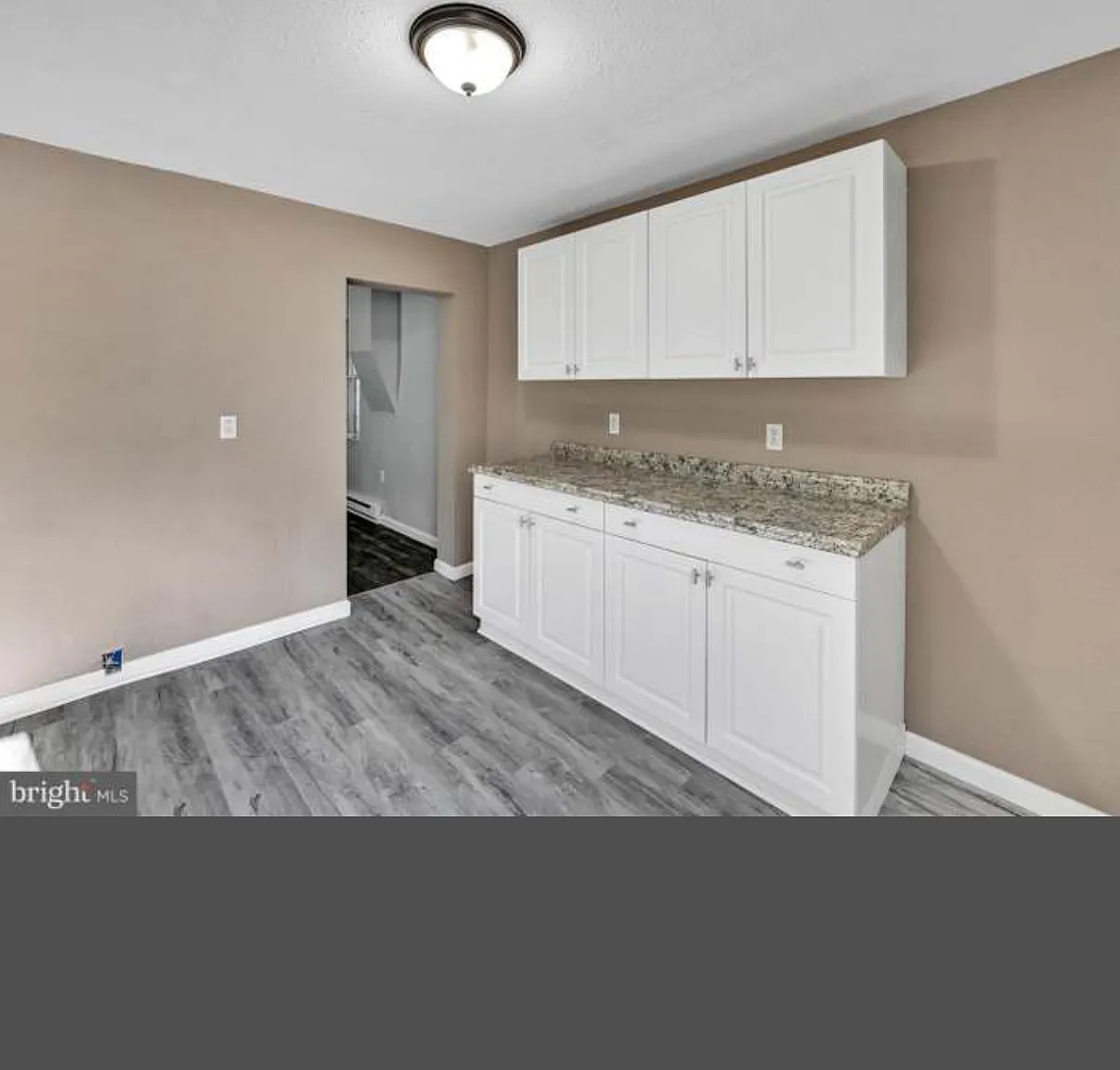 1506 Walnut St — Photo 1
