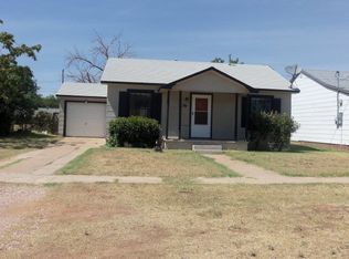 836 E 13th St, Colorado City, TX 79512