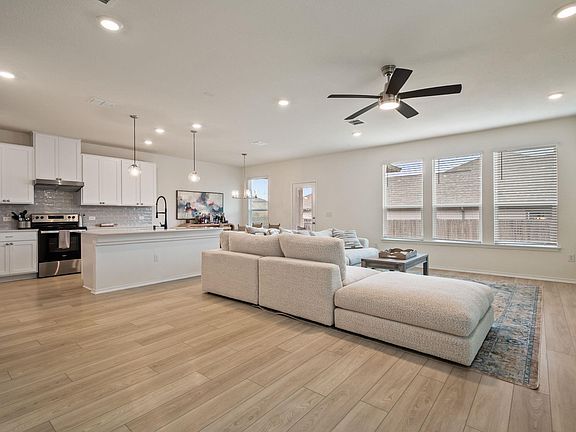 2nd image of 7805 House Finch Dr