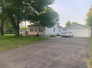 2005 Welsby Ave, Stevens Point, WI 54481