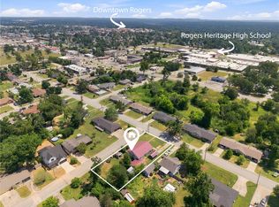 1300 S 9th St, Rogers, AR 72756