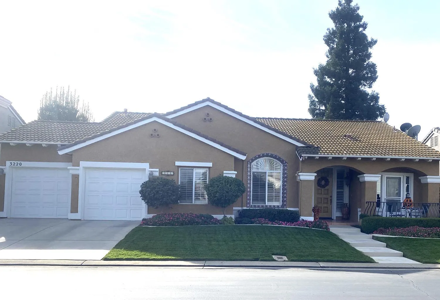 3220 New London Ln photo 1
