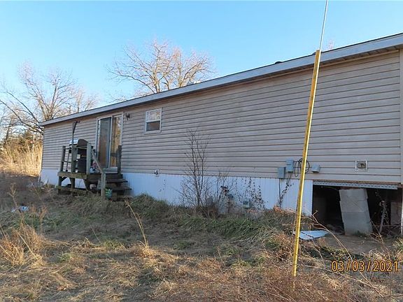 5th image of 19501 Cornell Dr