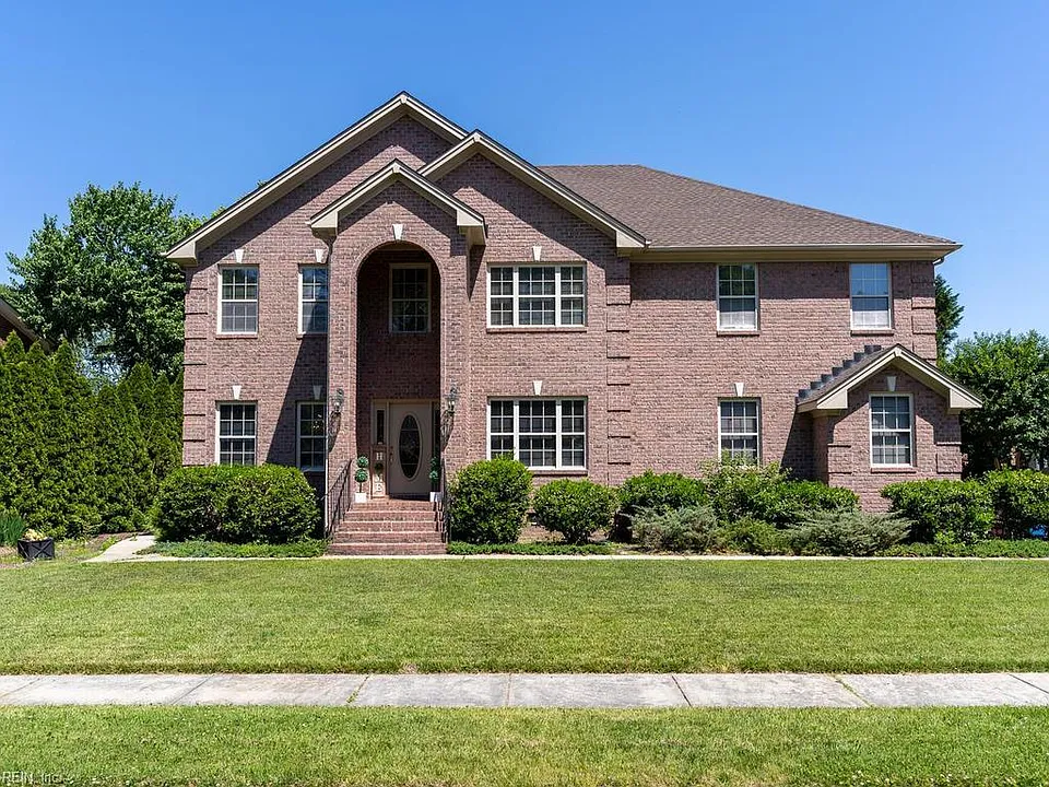 138 Greengable Way
