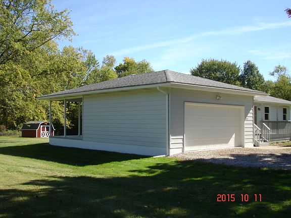 3rd image of 249 Marion Ave