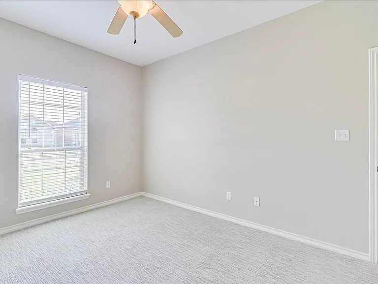 5810 Aava — Photo 42