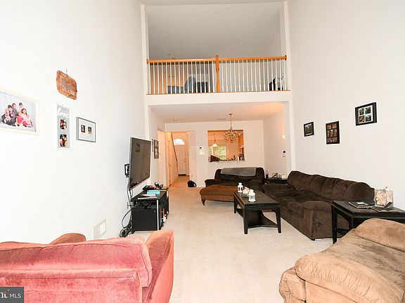 3rd image of 36 Beach Plum Dr #44