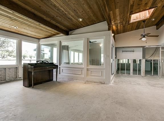 3rd image of 3225 Brookhaven Club Dr