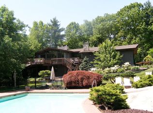 14 Pond St, Hopkinton, MA 01748