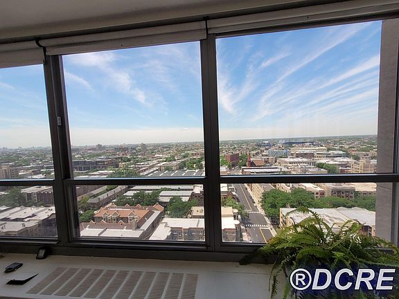 3rd image of 3550 N Lake Shore Dr APT 2026