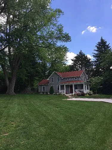 10626 Saint Paul Ave Photo 1