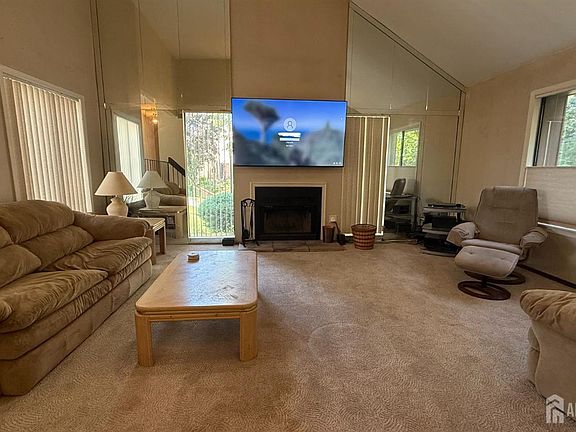 3rd image of 24 Emerald Ln