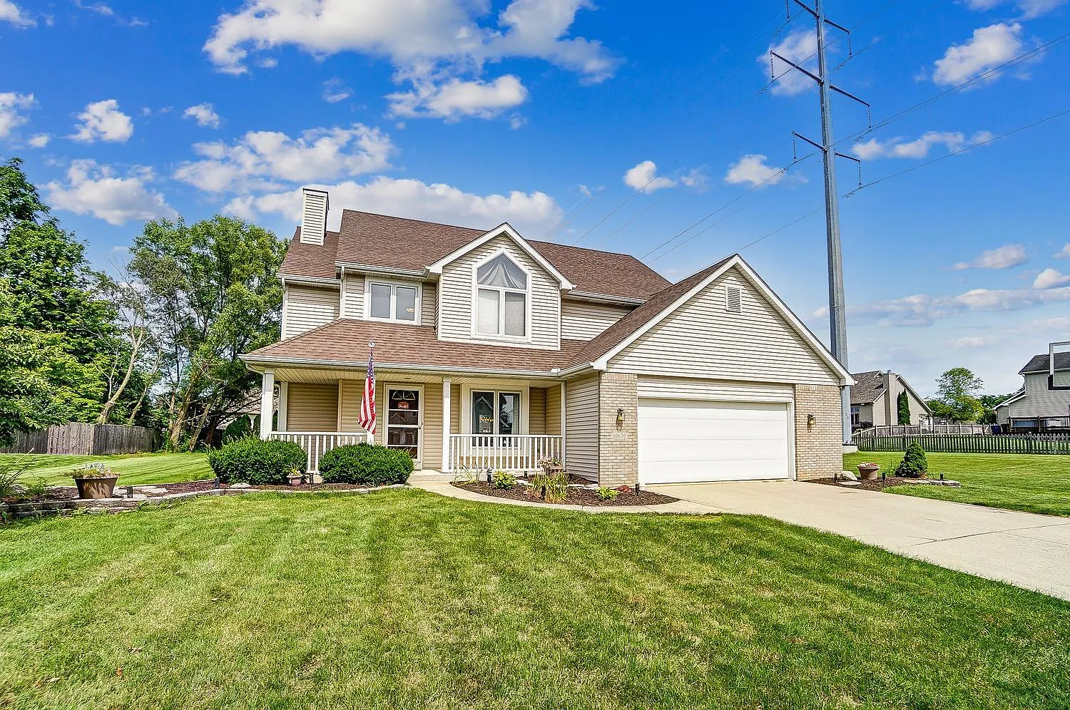 10630 Willow Creek Dr photo 1