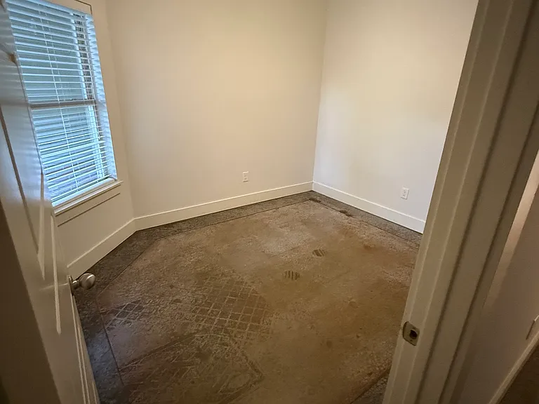 1641 W Deane St — Photo 3