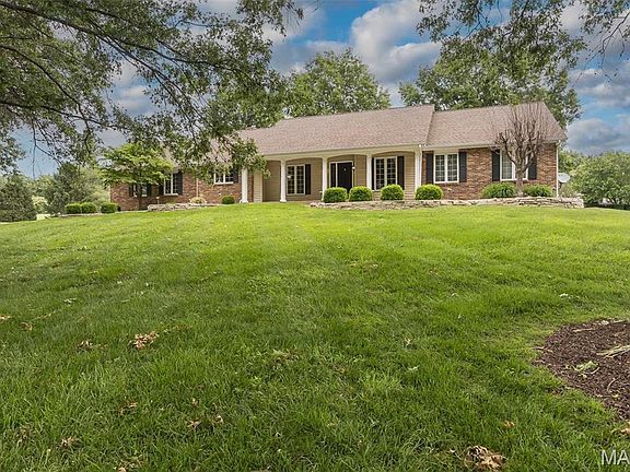 2nd image of 78 Lower Dardenne Farms Dr