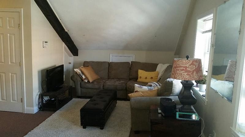 2nd image of 6 Chestnut Hill Ave
