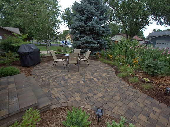 Front Patio w/native plant garden