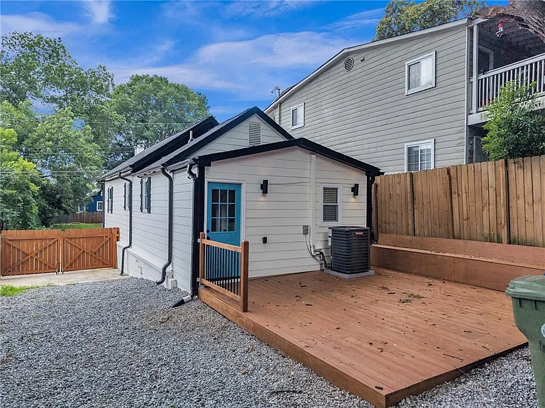 575 Martin St SE — Photo 19