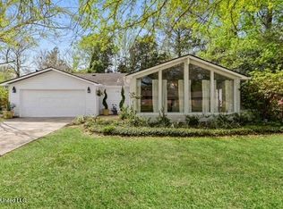 110 Linnet Dr, Ocean Springs, MS 39564