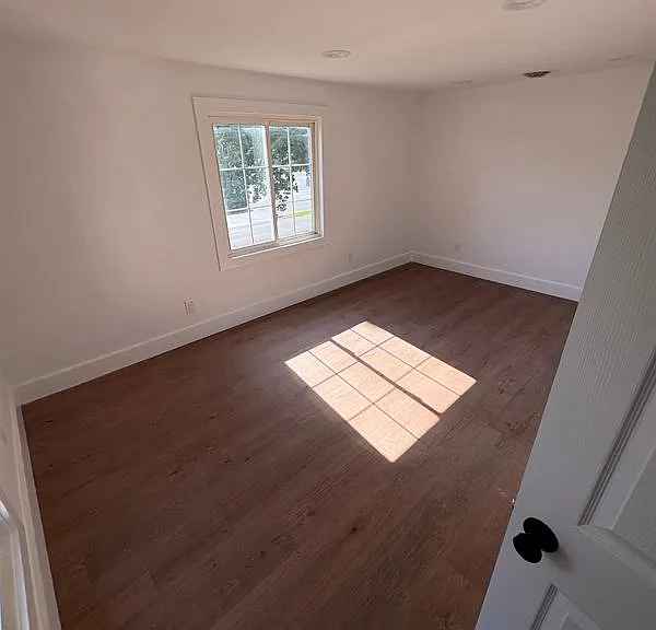 35 Elm St — Photo 15