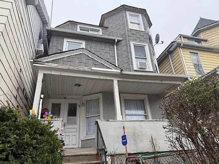 39 N Terrace Ave — Photo 3