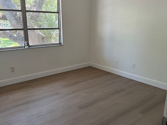 3rd image of 216 Amherst Ave #97