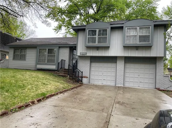 10401 W 93rd Ter, Overland Park, KS 66214