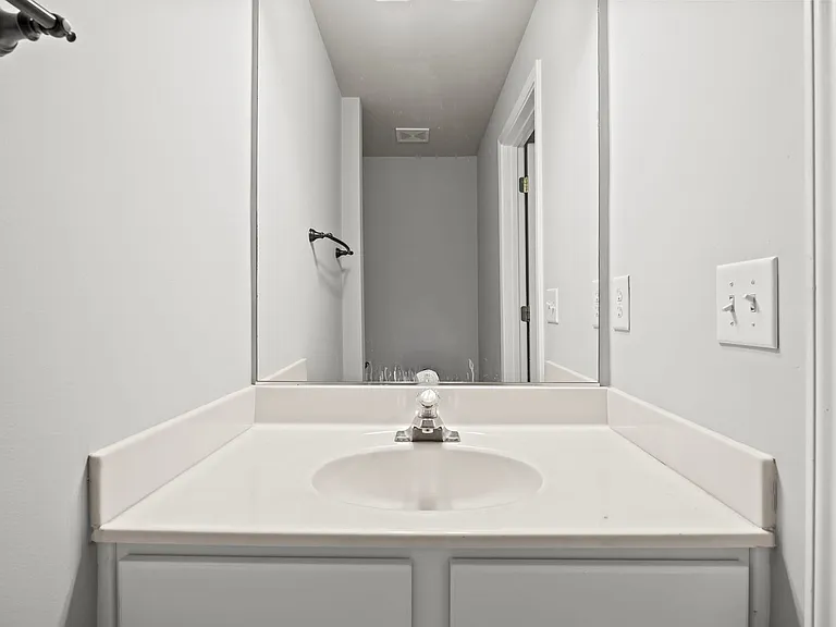 4718 Longhill Ln — Photo 10