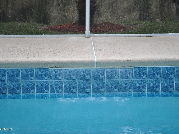 3rd image of 288 Crooked Ct