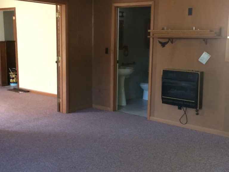 230 Riverview Ave — Photo 12