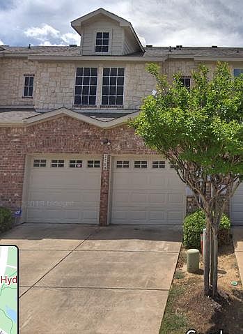 1st image of 2713 Hyde Park Dr