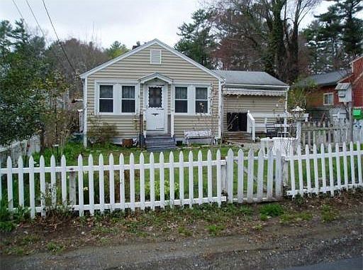 1st image of 16 3rd Ave