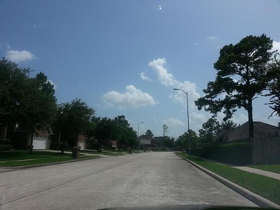 3rd image of 3619 Pine Valley Dr