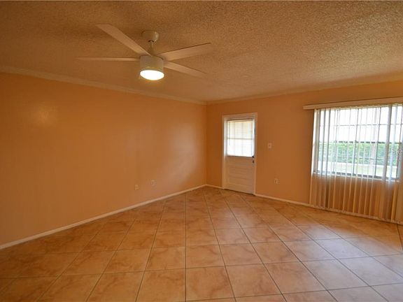 3rd image of 1426 Holden Ave #4