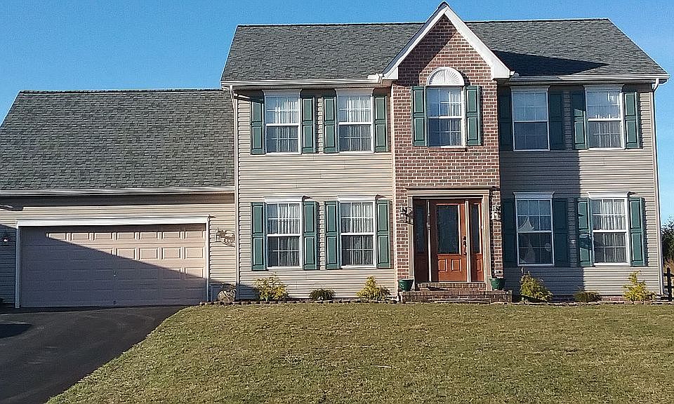 100 E Summit Drive