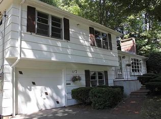 16 Peachtree Rd, Lexington, MA 02420