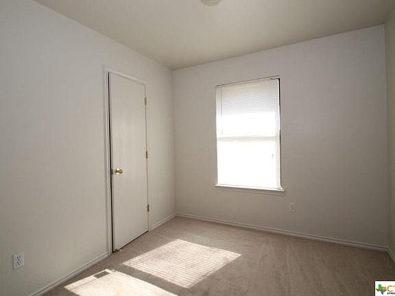 5th image of 2602 Alma Dr
